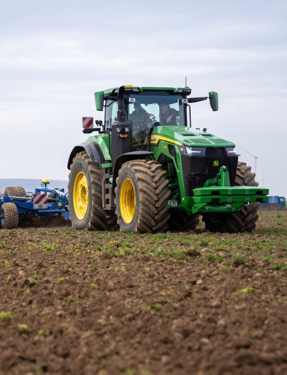 First UK showing for new John Deere high-horsepower tractors at Tillage-Live 2026