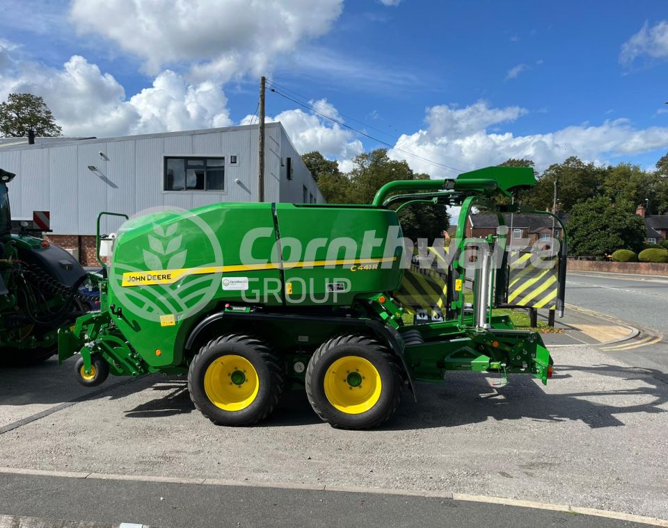John Deere C441R