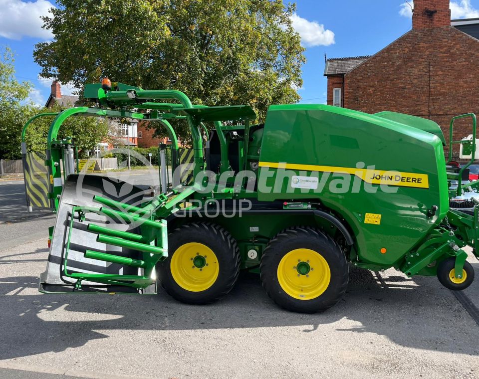 John Deere C441R