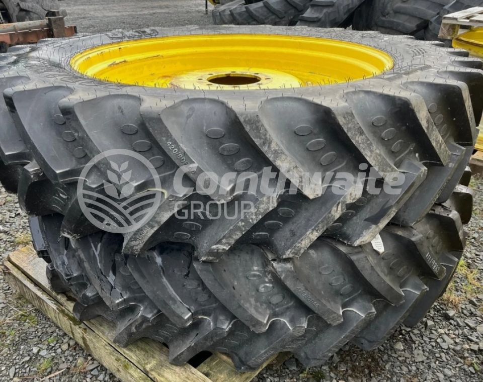 John Deere Unused BKT 420/80R46 Row Crop Wheels 8 Stud Rims