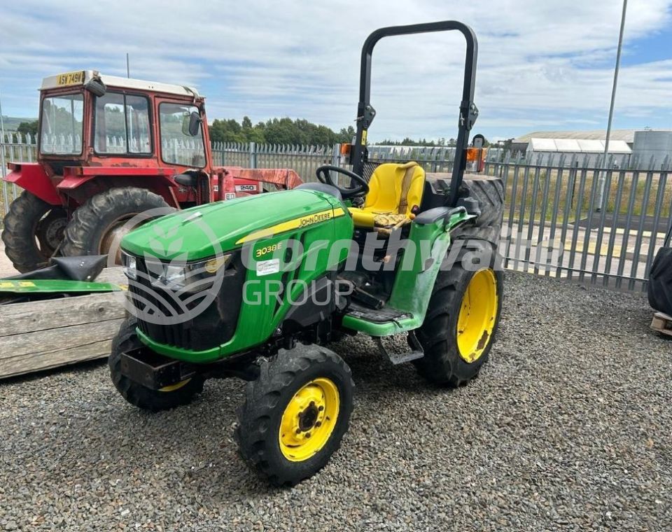 Used John Deere 3038E