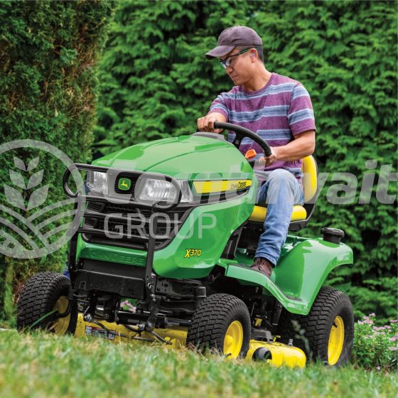 John Deere X370