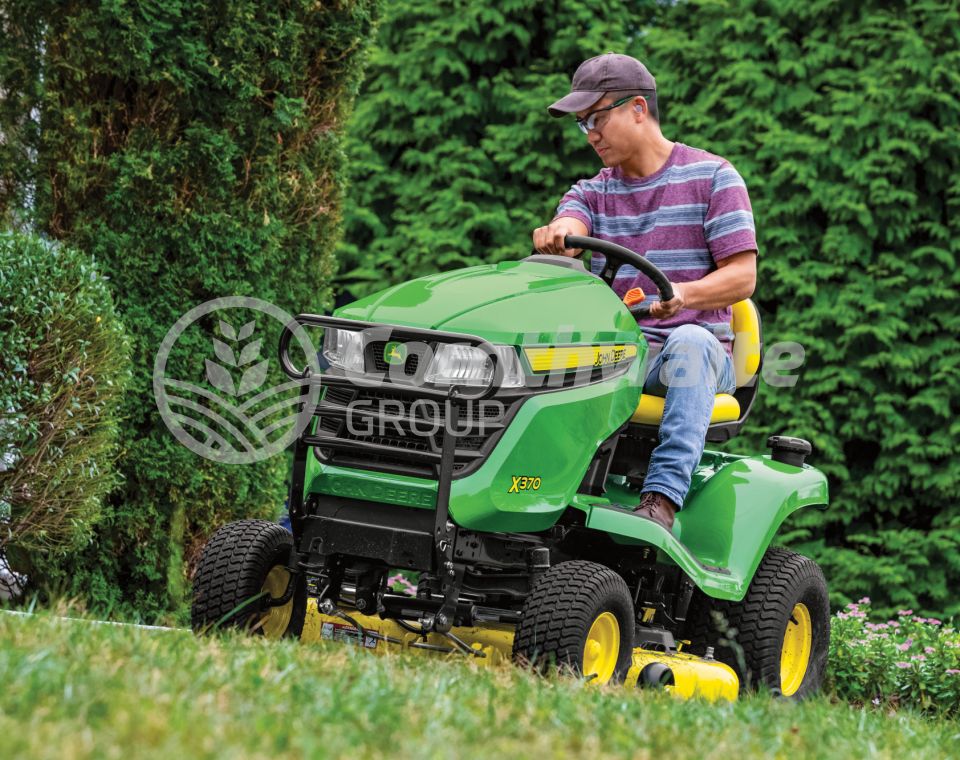 John Deere X370