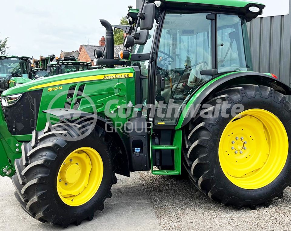 John Deere 5130M