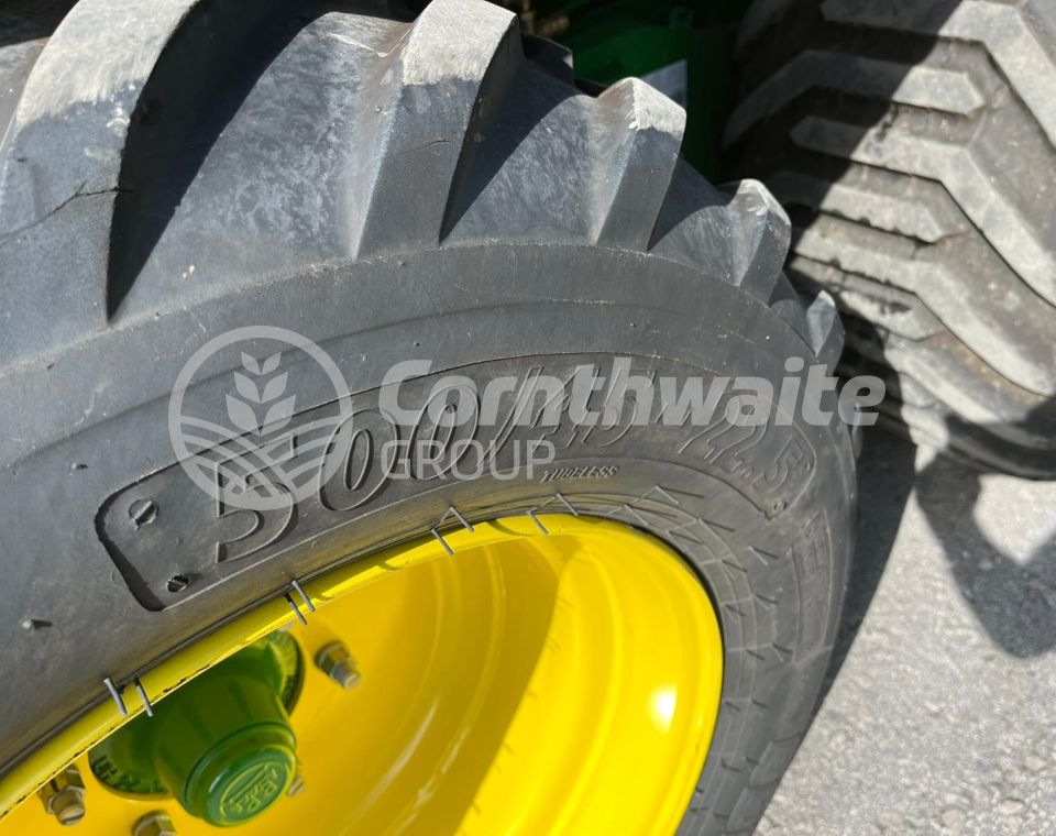John Deere C441R