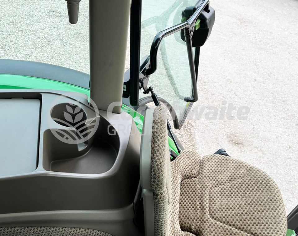 John Deere 5130M