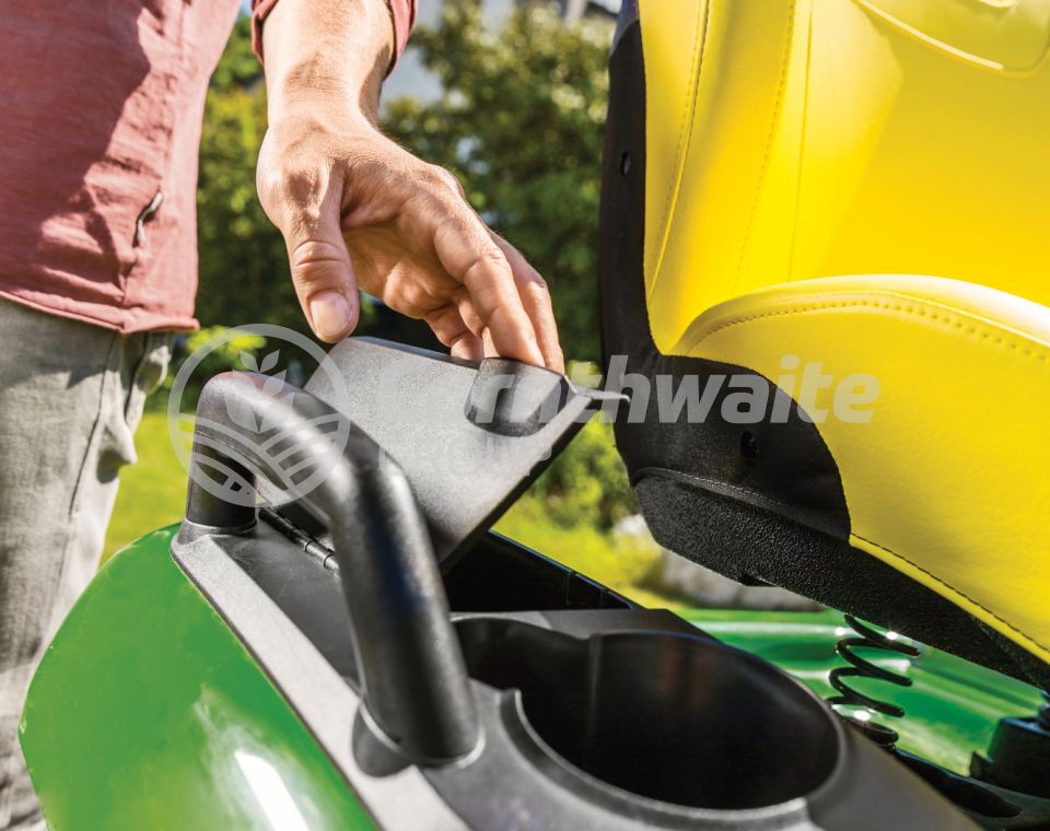John Deere X590