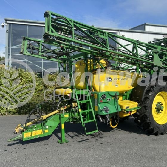 John Deere M724 Trailed Sprayer