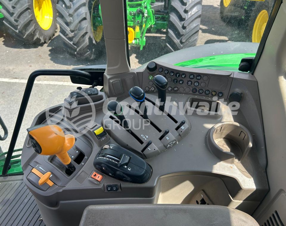 John Deere 6155M