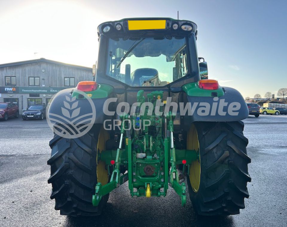 John Deere 6110M
