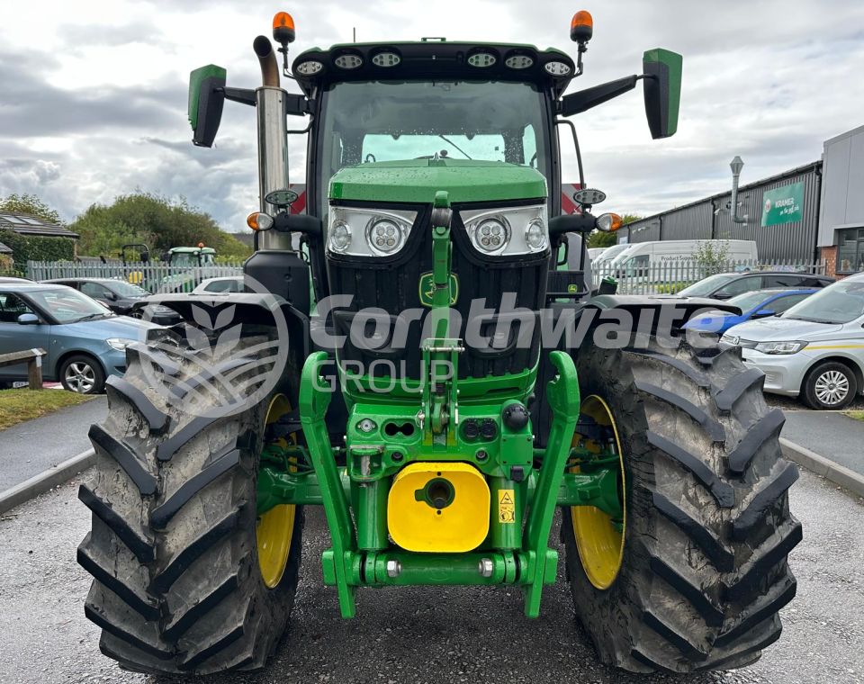 John Deere 6R155    