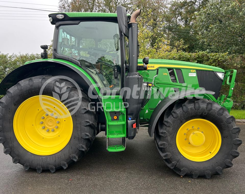 John Deere 6R 215