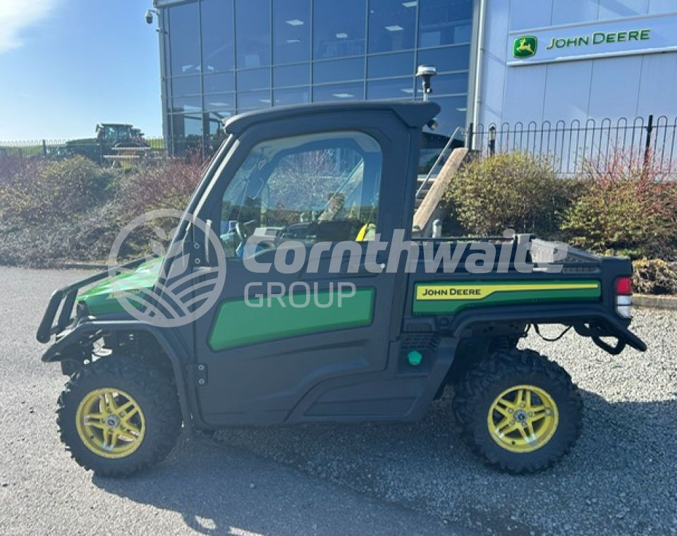 John Deere 865M