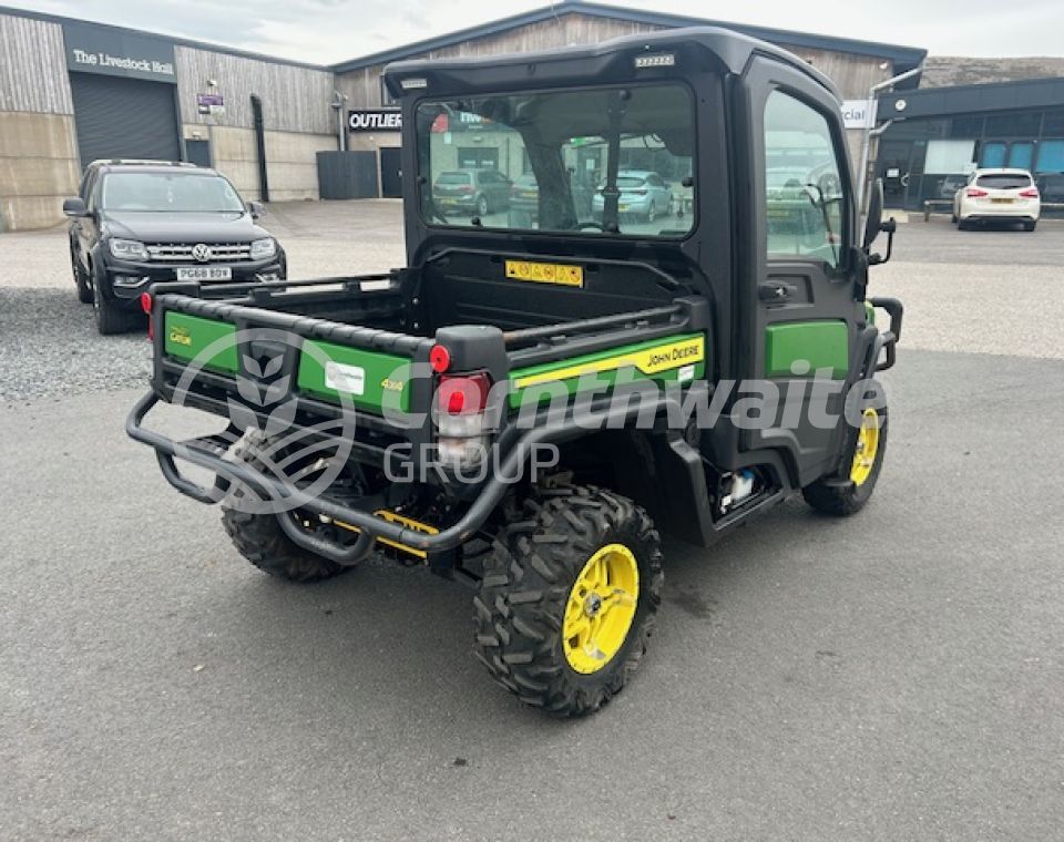 John Deere 865M