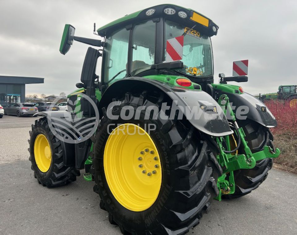 John Deere 6R 250