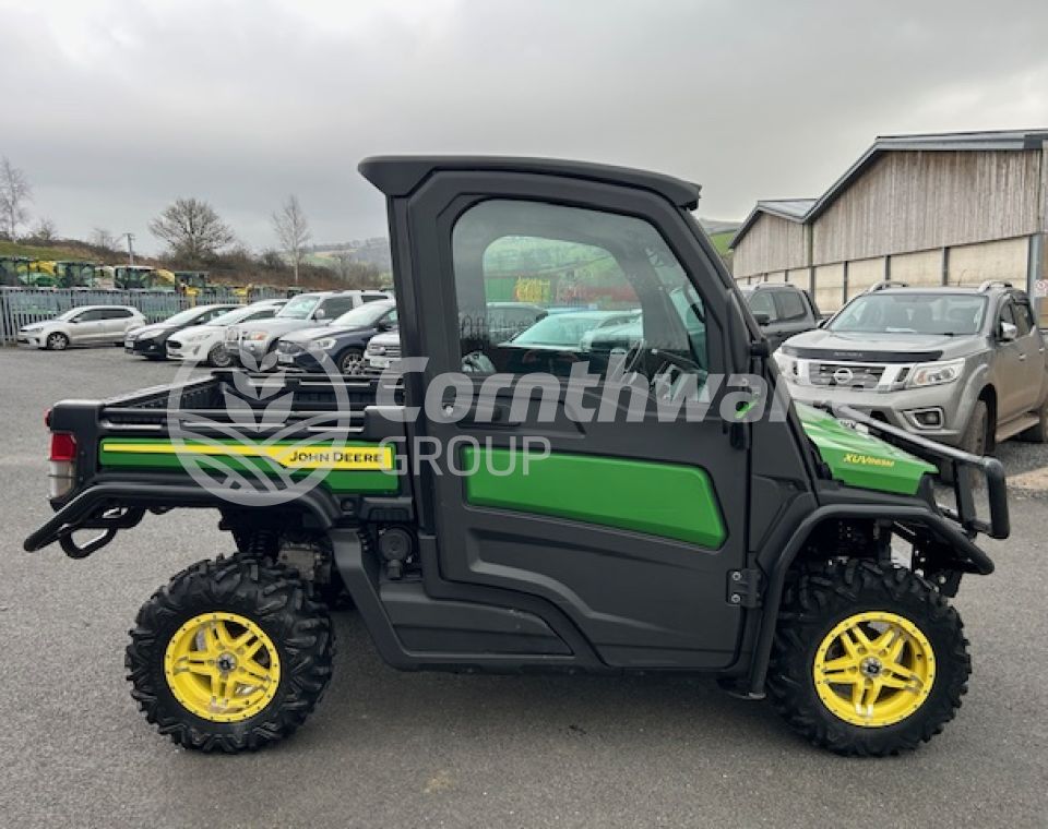 John Deere 865M