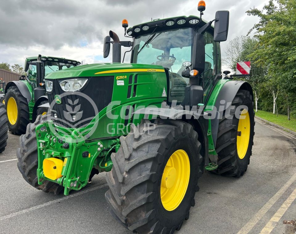John Deere 6250R