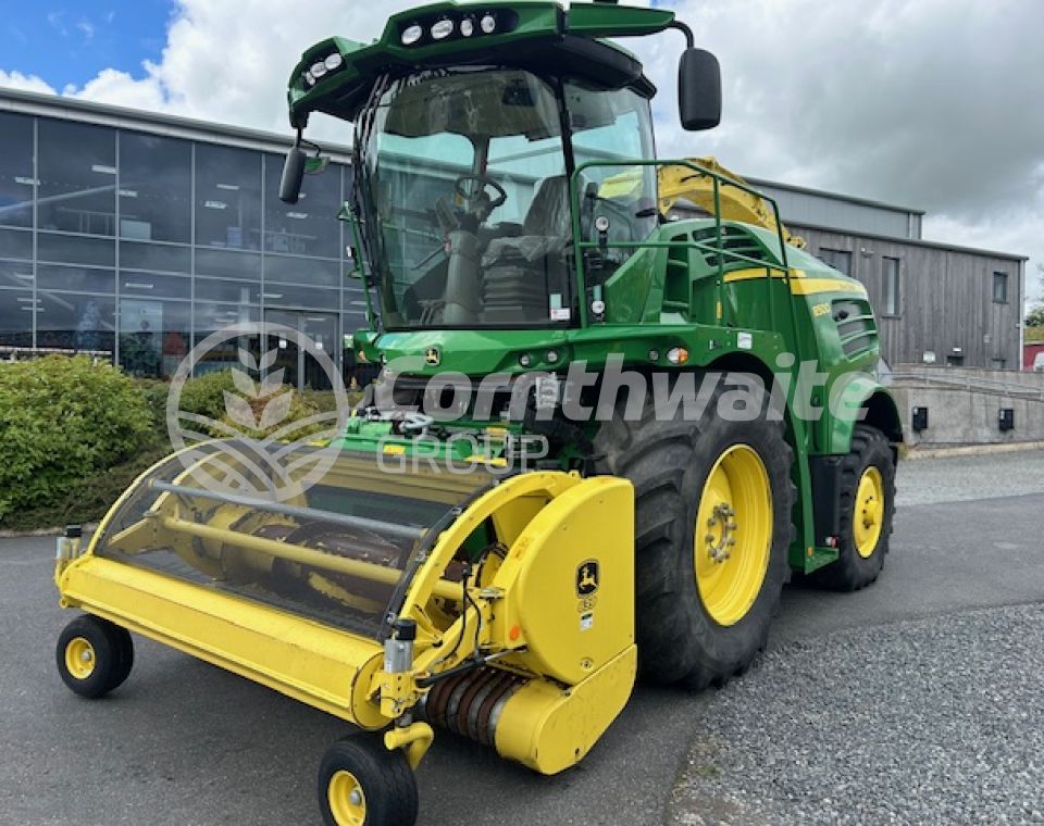 John Deere 8500