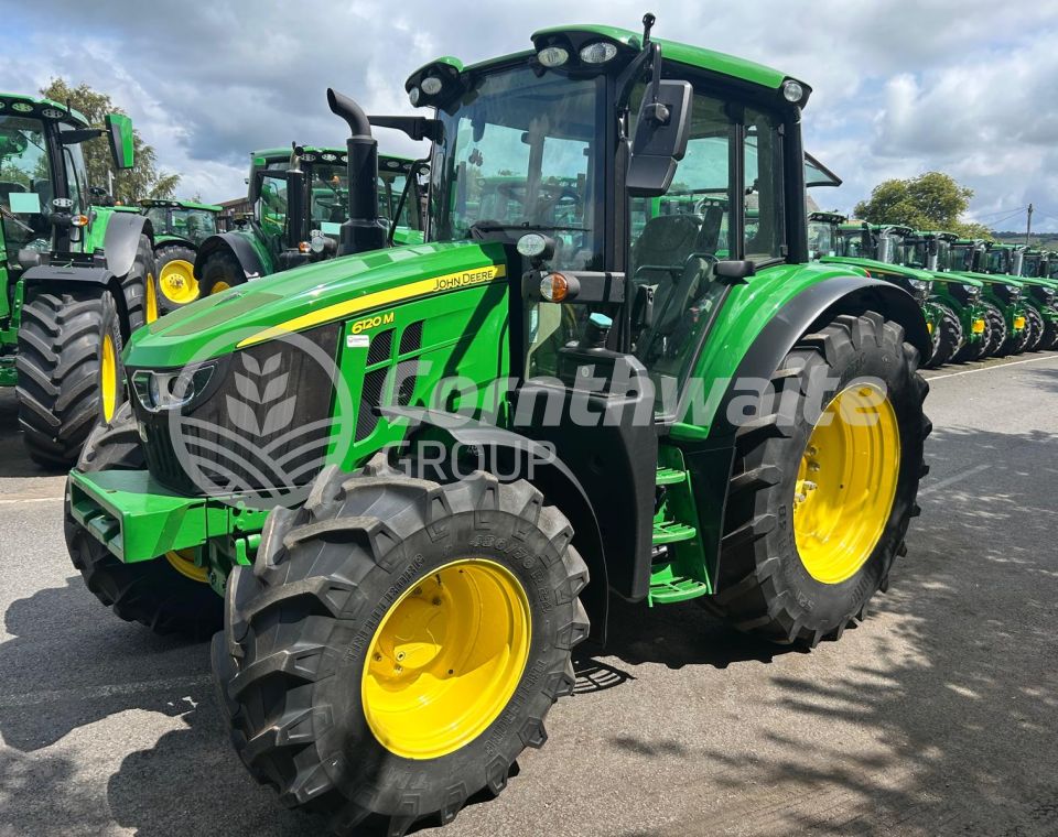 John Deere 6120M