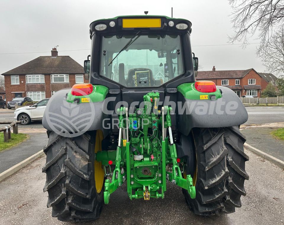 John Deere 6120M