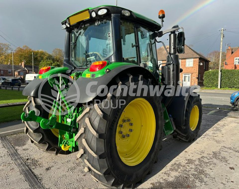 John Deere 6120M