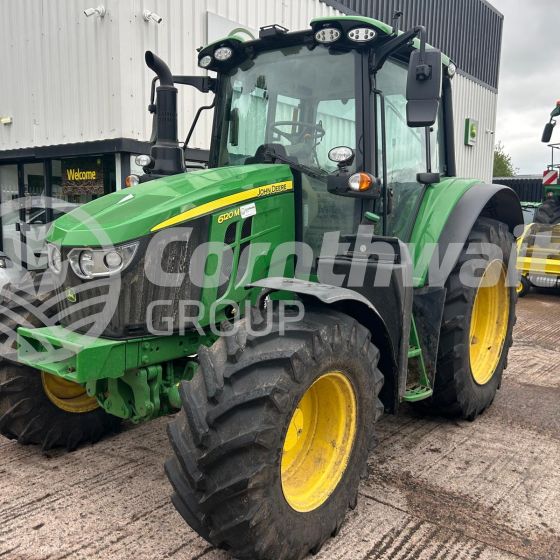 John Deere 6120M