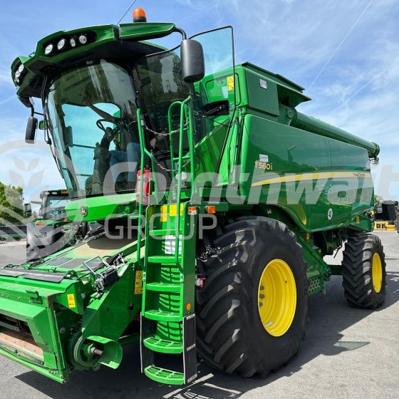 John Deere T560i