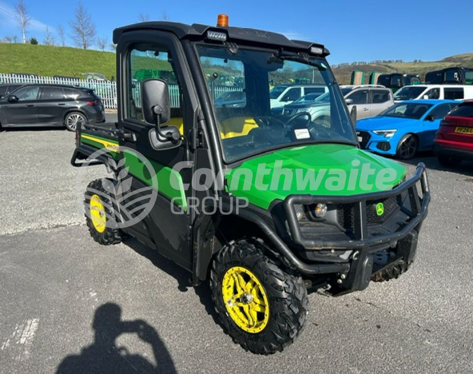John Deere 865M