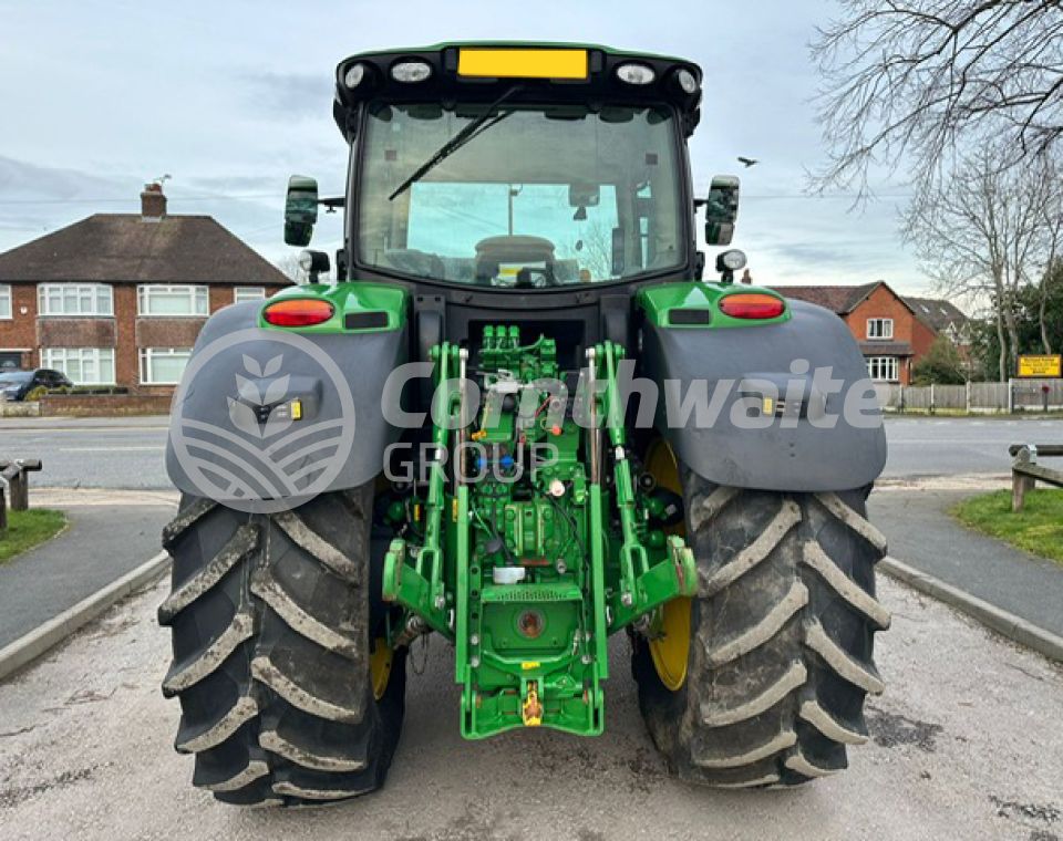 John Deere 6R 195