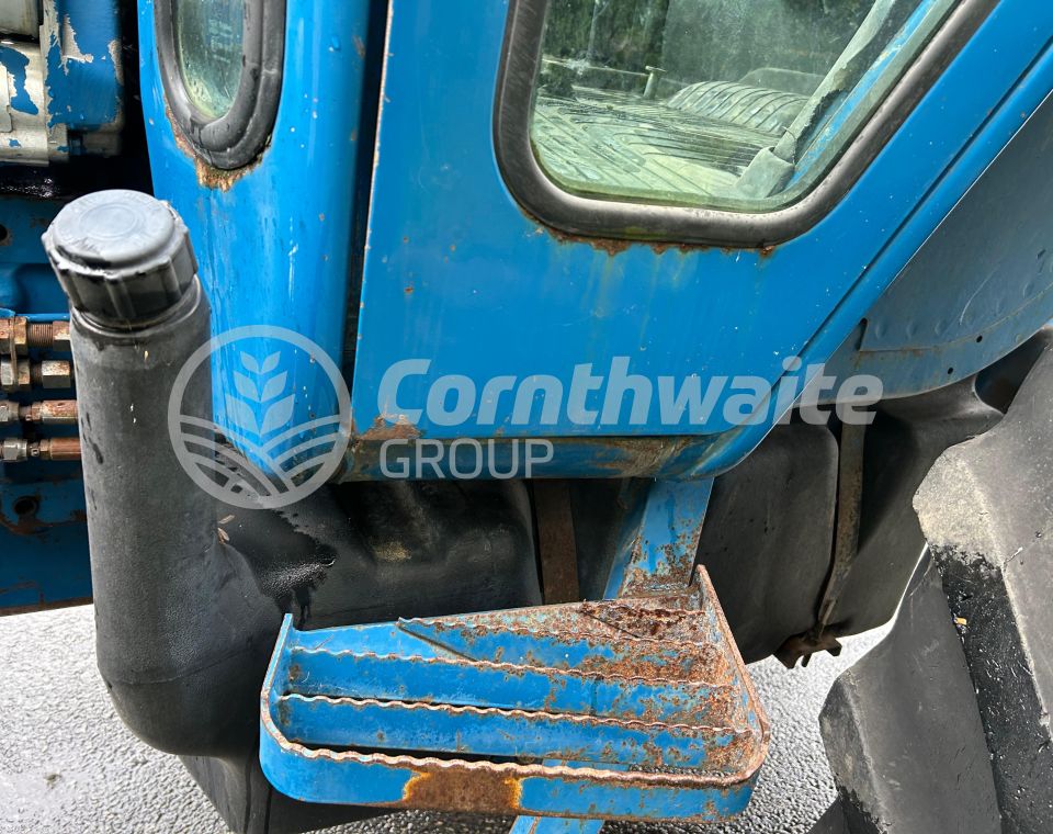 Ford 7810