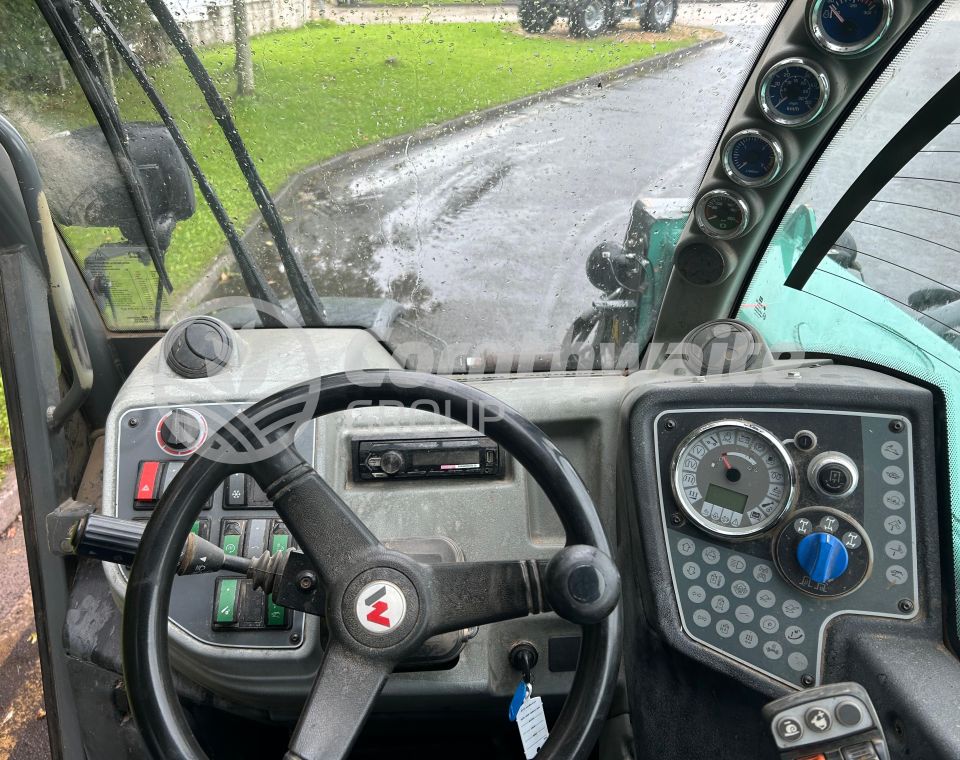 Kramer KT 557