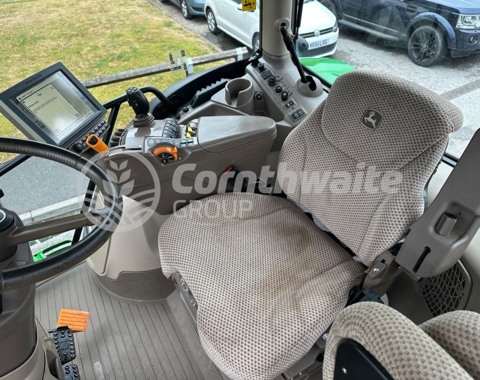 John Deere 6155R
