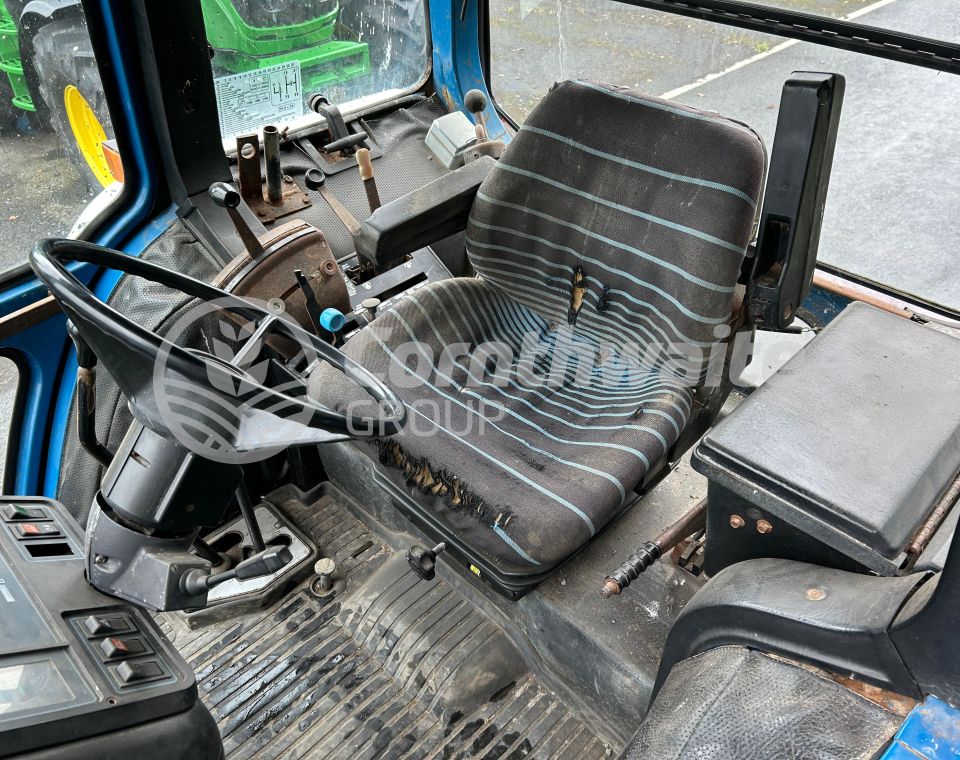 Ford 7810