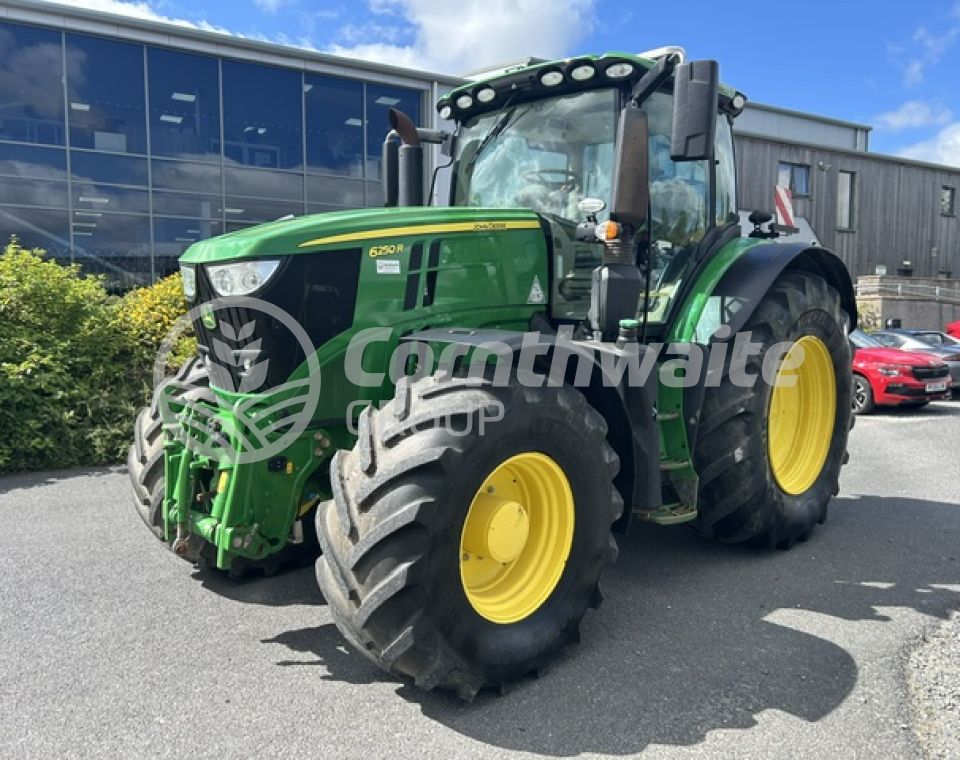 John Deere 6250R