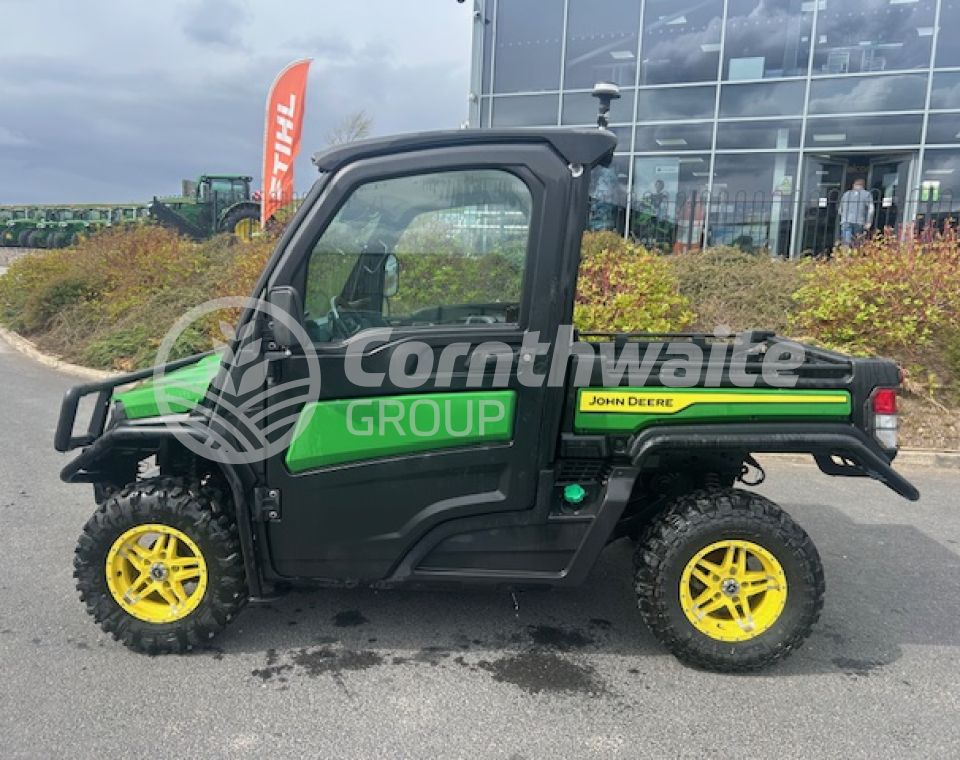 John Deere 865M
