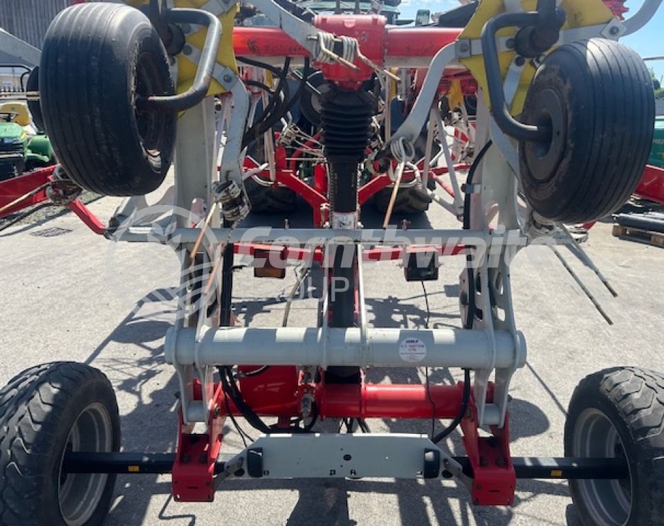 Pottinger Hit 10.11T Trailed Tedder 