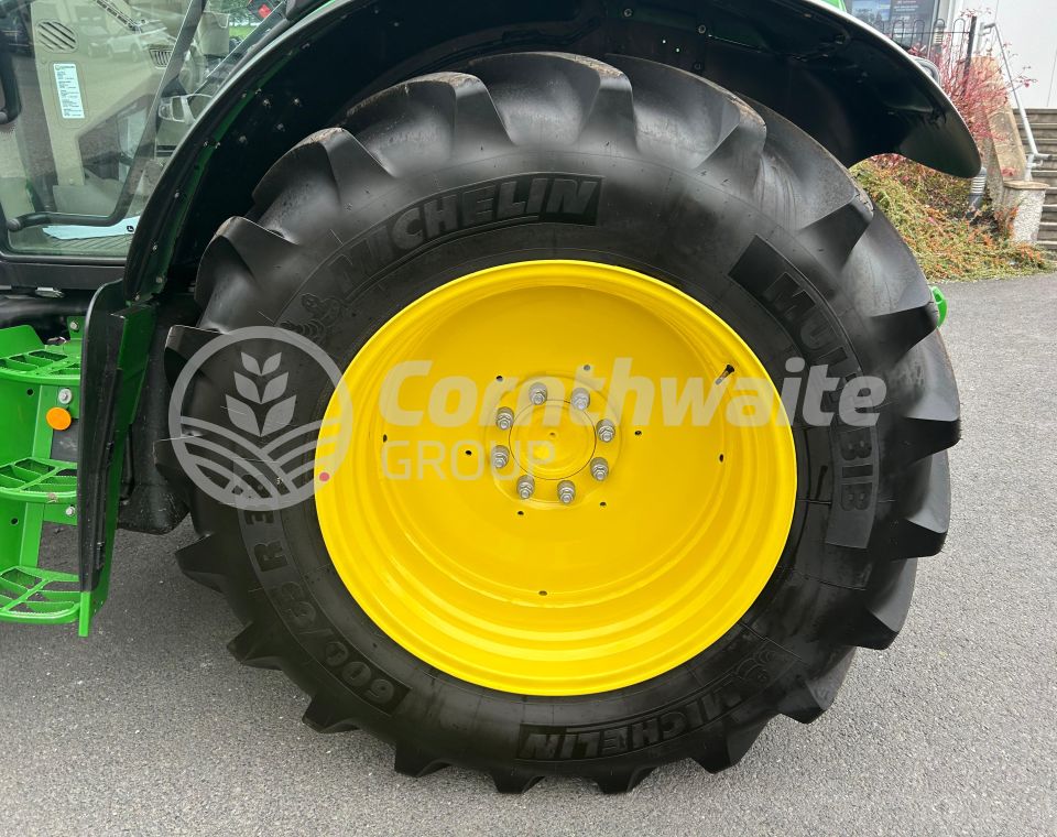 John Deere 6R 130