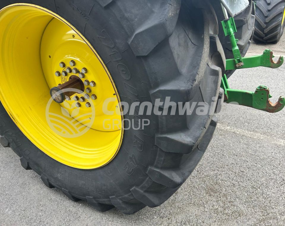 John Deere 6250R