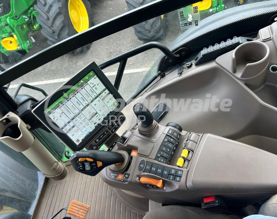 John Deere 6250R