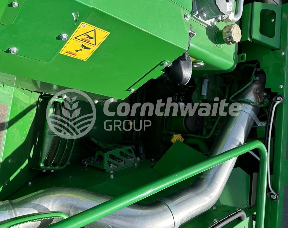 John Deere T560i