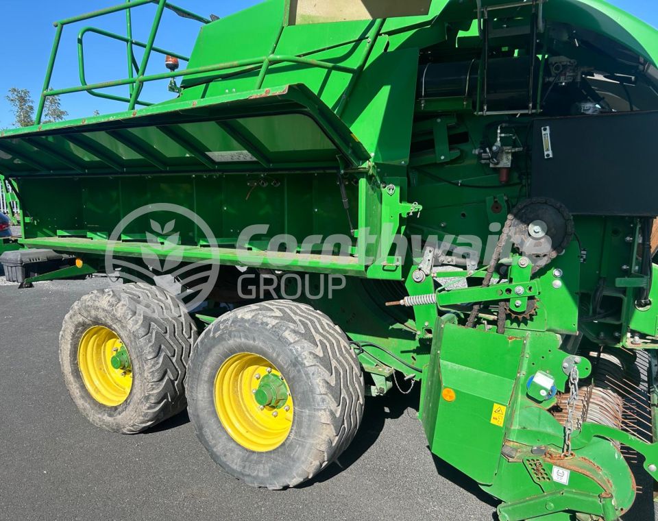 John Deere L1533