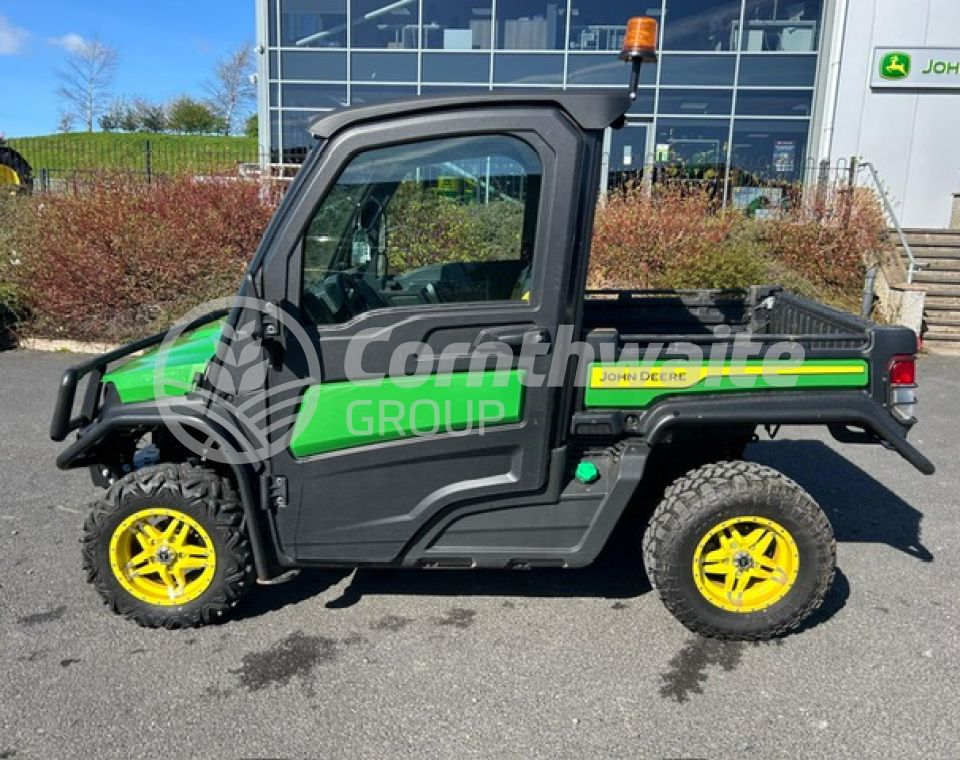 John Deere 865M
