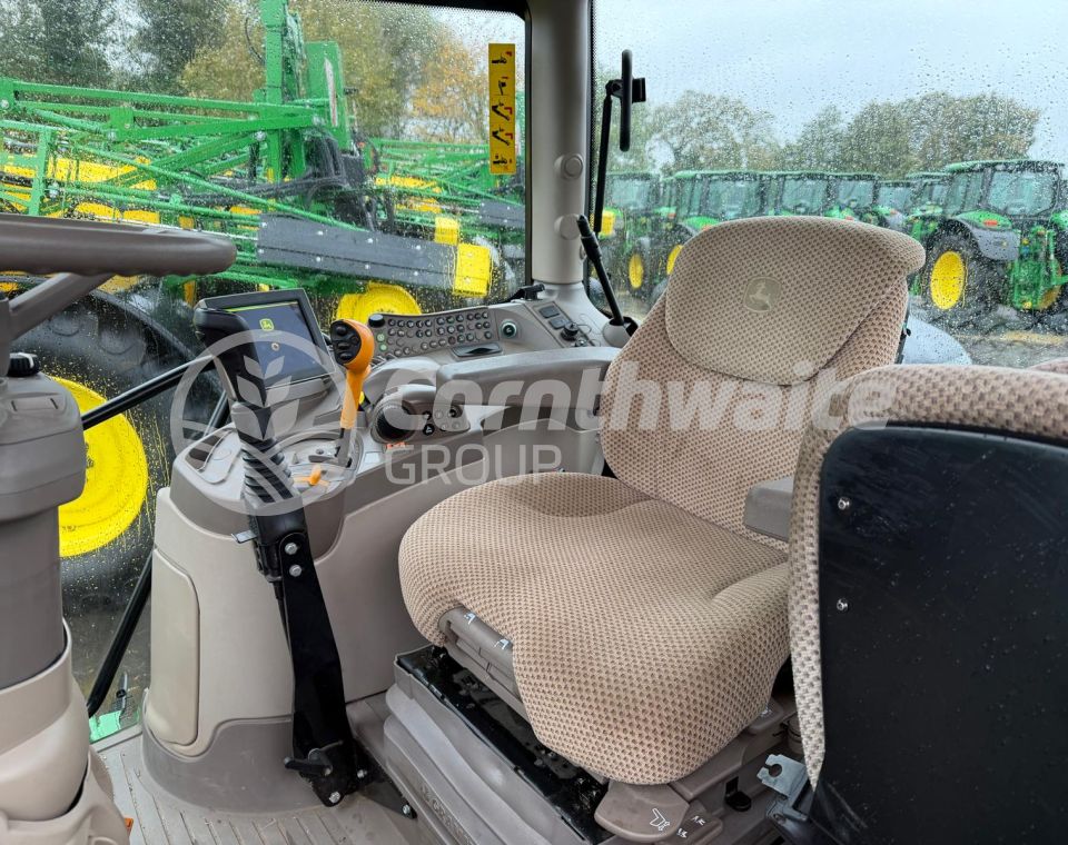 John Deere 6R 120