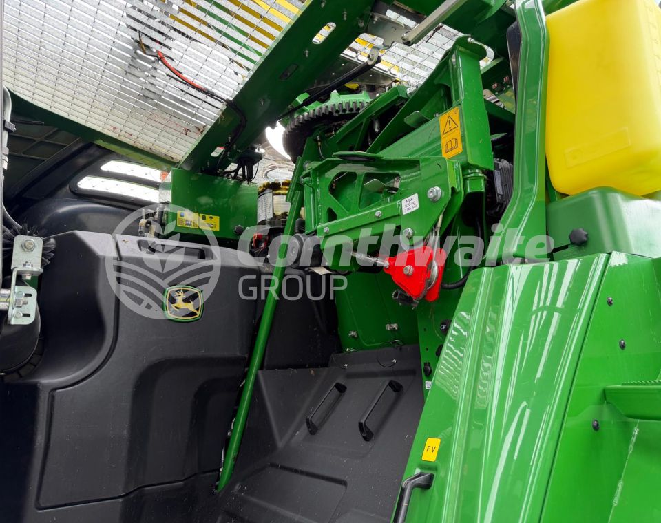 John Deere 8600i