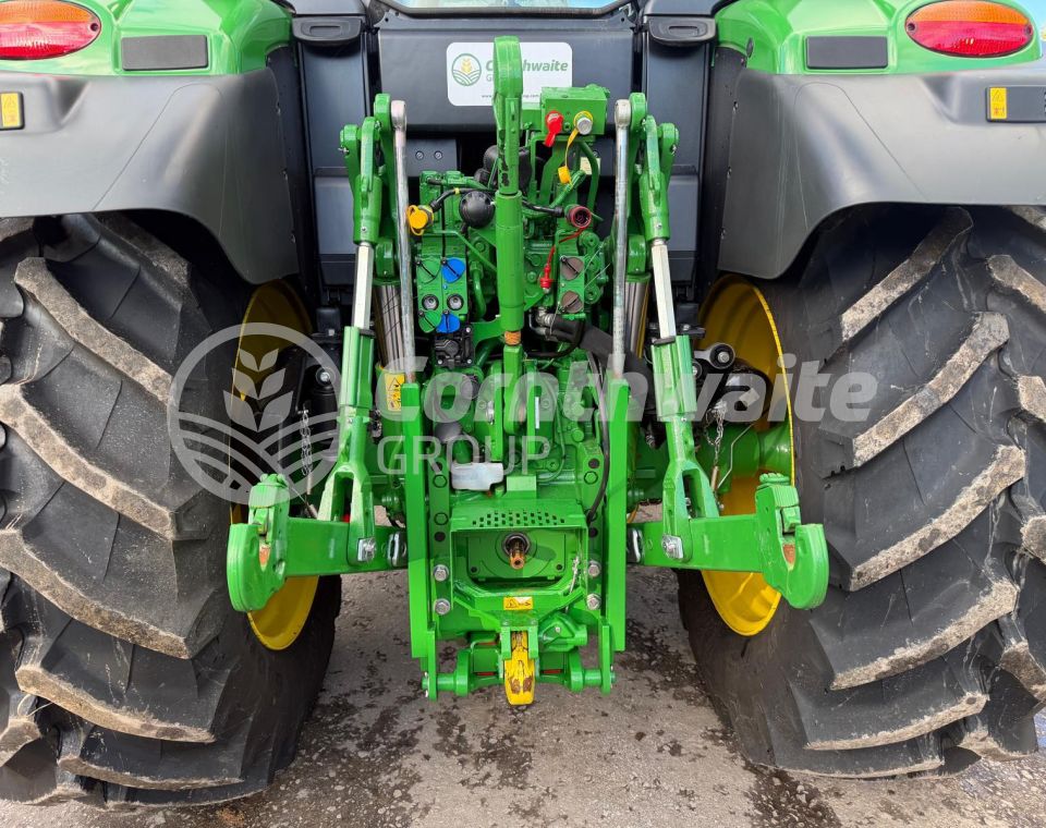 John Deere 6M 150