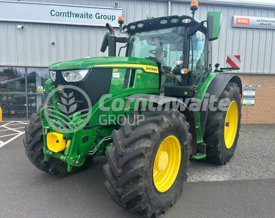John Deere 6R 215