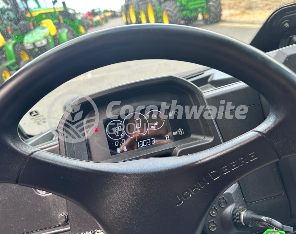 John Deere 865M