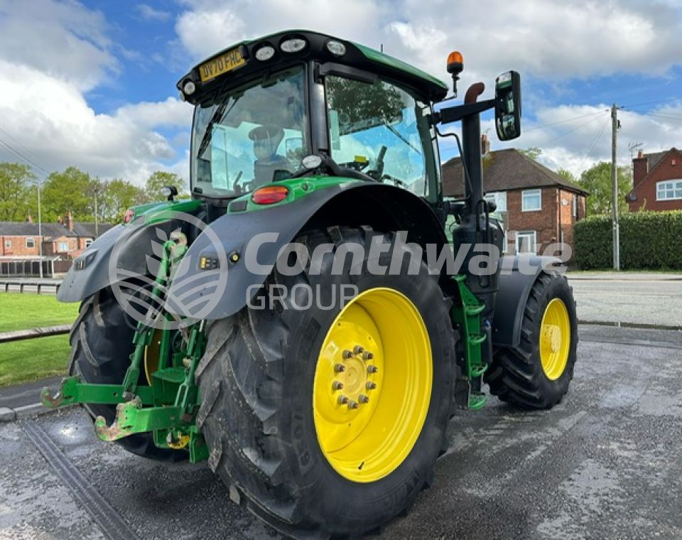 John Deere 6175R