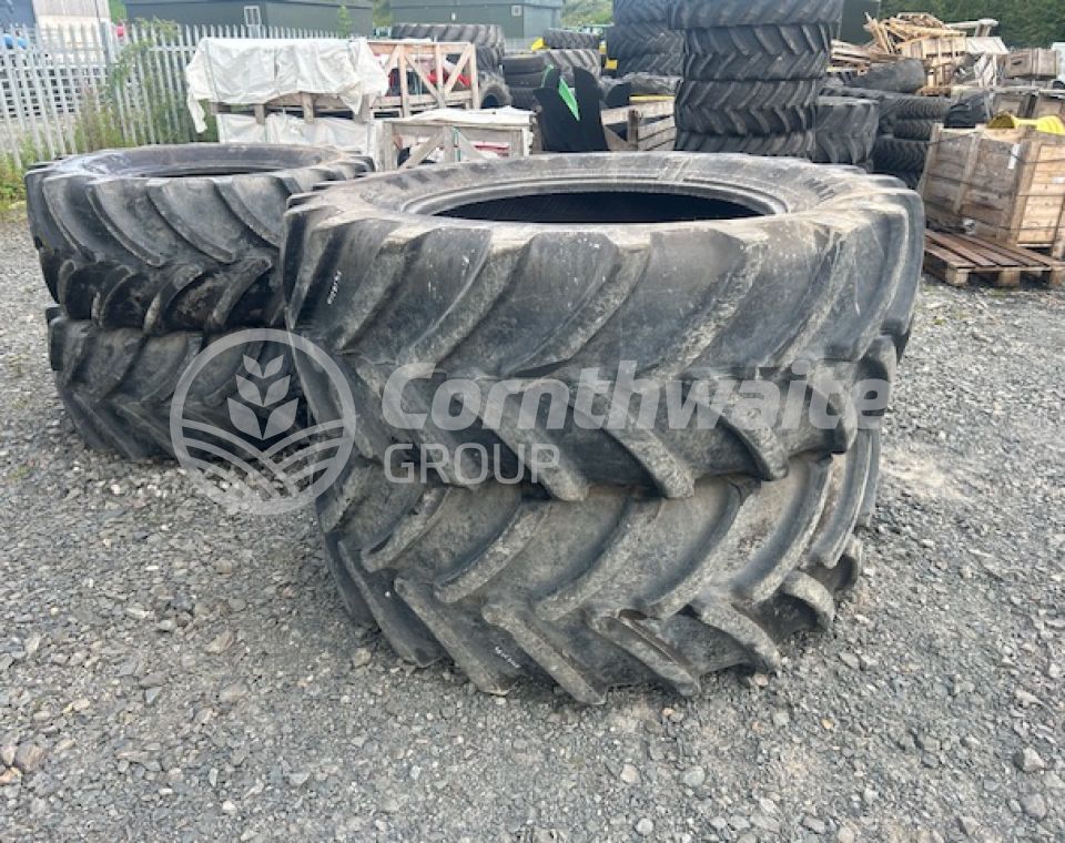 Firestone Pair of 650/65/42  Pair of 600/65/28