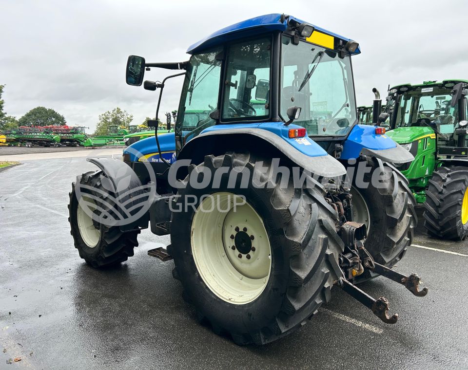 New Holland TM140